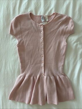 H&M Light Pink Button-Front Peplum Knit Top